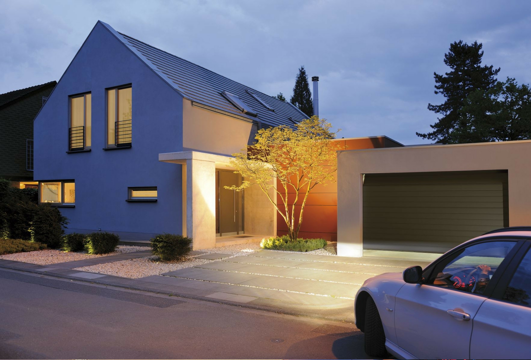 Garagentor streichen: Tipps & Tricks